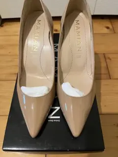 ま*ぴ様 【美品】MAMIAN パンプス　5cm ヒール　ベージュ　22cm