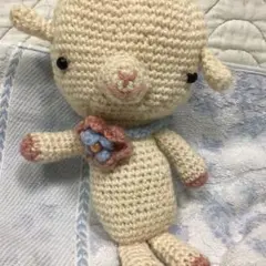羊さんの　編みぐるみ　ぬいぐるみ　＊　手編み　可愛い　❤️