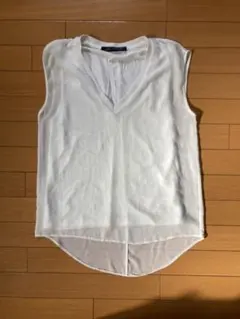 Zara woman トップス　白　中古