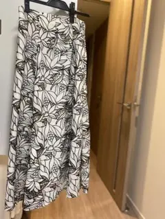 マーキュリーデュオ　ロングスカート　他アプリ掲載中