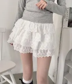 レースフリルパンツ　Loueme ルエムのサムネイル