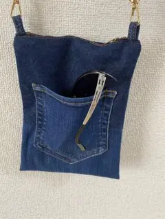 デニムショルダーバッグ 前ポケット付き