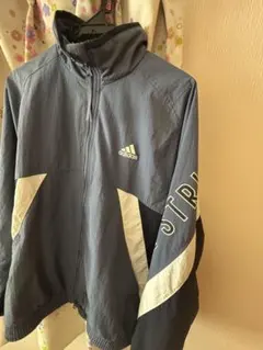 adidas THREE STRIPES ナイロンジャケット