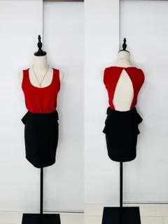 赤ノースリーブバックオープンミニワンピース / Red&black dress