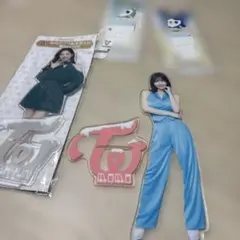 TWICE MOMO アクリルスタンド