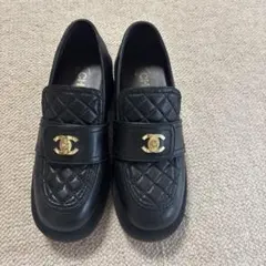 CHANEL キルティング ローファー ブラック ゴールド金具のサムネイル