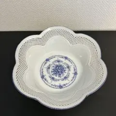 Item thumbnail for item 87fcf9f9-7066-4246-9be4-f68d90ff96d9