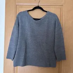 ★USED　BARNYARDSTORM グレーVネック 長袖ニット