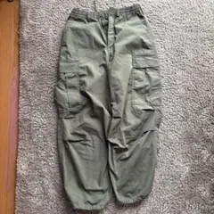 GU スーパーワイドカーゴパンツ　カーキ　321-344768 XSサイズ