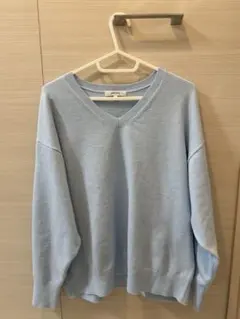 グローバルワーク　ふわふわHugmeVネックプルオーバー【美品】