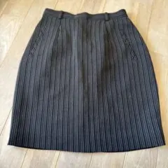 黒と白のストライプ タイトスカート ミニ丈