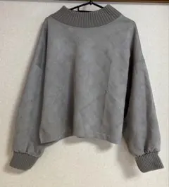 グレー ダイヤモンドパターン クロップドスウェット