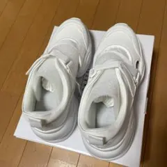 ローリーズファーム　サイドオープンスニーカーのサムネイル