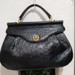 試着程度❣️高級革オーストリッチフルポイント黒ハンドバッグ