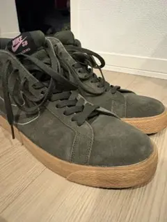 Nike SB ハイカットスニーカー オリーブグリーン