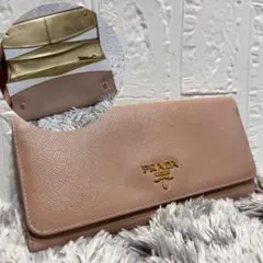 プラダ✨バイカラー　サフィアーノ　長財布　ベージュ　ゴールド　メタルロゴ