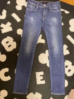 Item thumbnail for item 932867f4-72e8-4a3f-a872-7460829fe11e