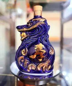 SUNTORY WHISKY ROYAL 辰歳ボトル600mlのサムネイル