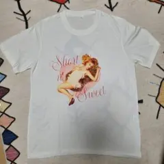 Sabrina Carpenter Short n' Sweet Tシャツ