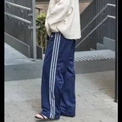 アディダス ベッケンバウアー　ジェンダーニュートラルトラックパンツ　ネイビー　S