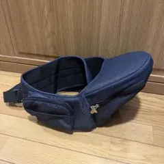 【美品】kerätä ヒップシート ネイビー　腰掛けるだけの抱っこ紐のサムネイル