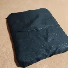 ダークグレー 点状模様 クッション