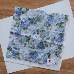 Pierre Cardin ハンカチ ブルー系 花柄のサムネイル