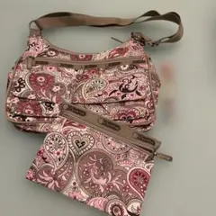 LESPORTSAC ペイズリー柄ショルダー　Ｖ