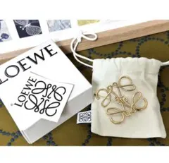 ロエベ/LOEWE アナグラム ブローチ 111.25.020 メタルゴールドのサムネイル