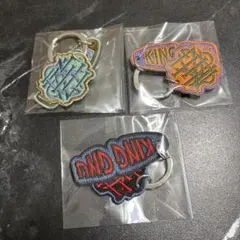 King Gnu W CHARM KEY RING キーリング　全種　バラ売り可 King Gnu W CHARM KEY RING キーリング 全種 バラ売り可 - メルカリ