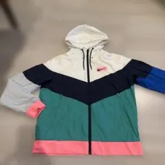 Nike フード付きウィンドブレーカー