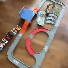トミカ ミニカーとコースセットのサムネイル