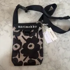 新品　未使用　marimekko ショルダーバッグ 花柄のサムネイル