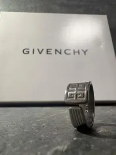 Givenchyリング20号前後