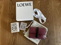 LOEWE 三つ折り財布 レザー ローズ　ピンク　コンパクトのサムネイル