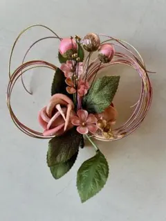 ピンクの花の髪飾り　和風　コーム