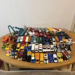 トミカ まとめ売り 200台程 - メルカリ
