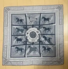 美品！希少　HERMESカレH65 《馬着》　メンズシルク　カシシルのサムネイル