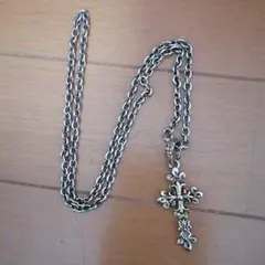 ロングクロスネックレス