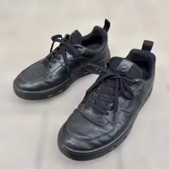 gore-tex スニーカー