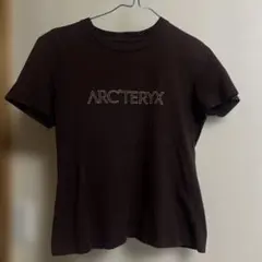 アークテリクス　レディースTシャツ　ボルドーのサムネイル