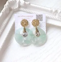 3点目半額❁⃘*.゜マリンカラー シェル風プレートのジルコニアピアス