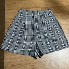 チェック　ショートパンツ