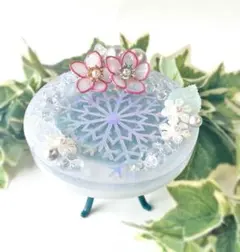 テーブル型のアクセサリープレート★銀柄赤花(送料込み)