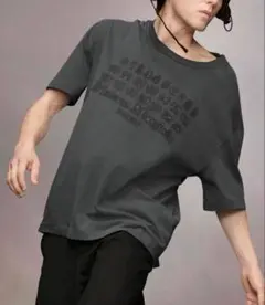 メゾンマルジェラ エンブロイダー ロゴ カレンダー 刺繍 Tシャツ 黒 正規品Sのサムネイル