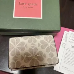 美品　kate spade 三つ折り財布 花柄 箱付き　スペードフラワー