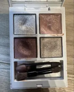 Item thumbnail for item 64e826b7-9eeb-44c5-ab66-380fa138cd61