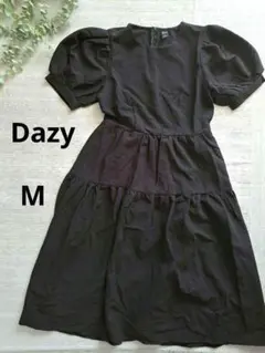 【Dazy】ワンピース　黒　ブラック　ミモレ丈 　パフスリーブ
