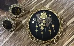 Item thumbnail for item 5cbbce24-fd7a-4239-93f6-78ef0a3323d0