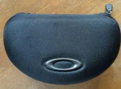 Oakley サングラスケース 黒 楕円形